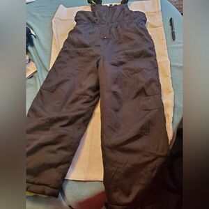 Excellent condition black Extreme snow pants/bibs boy or girl size 5T